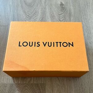 Louis Vuitton Box (BB21)